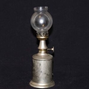 Lampe à pétrole vintage
