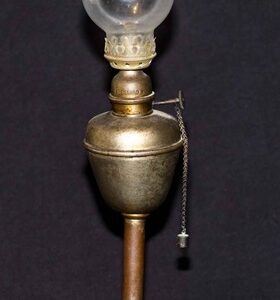 Lampe à pétrole métal vintage