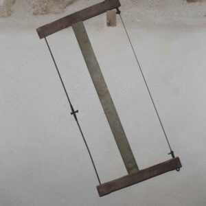 Scie ancienne en bois - modèle C