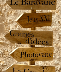 Panneau directionnel flêche